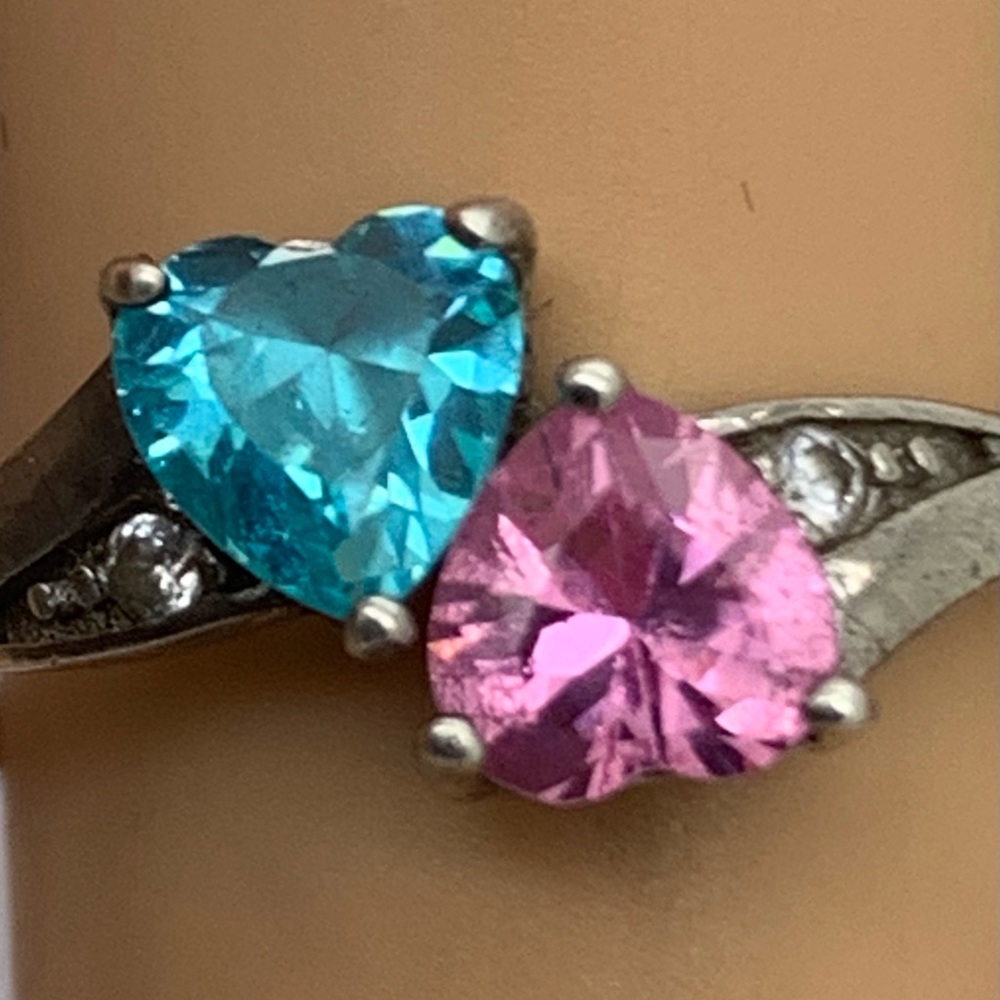 925. Vintage Sterling Gemstone Ring Sz 8.